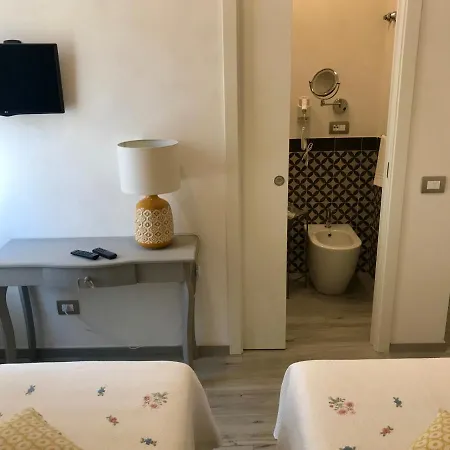 Casa Gaia Bed and Breakfast 4*