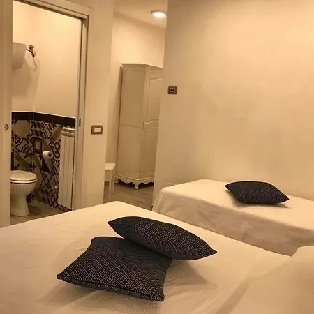 Casa Gaia Bed & Breakfast 4*